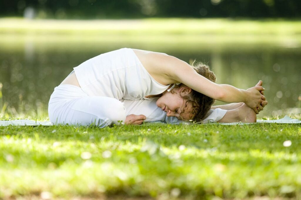 Le yoga postnatal face à l’incontinence urinaire