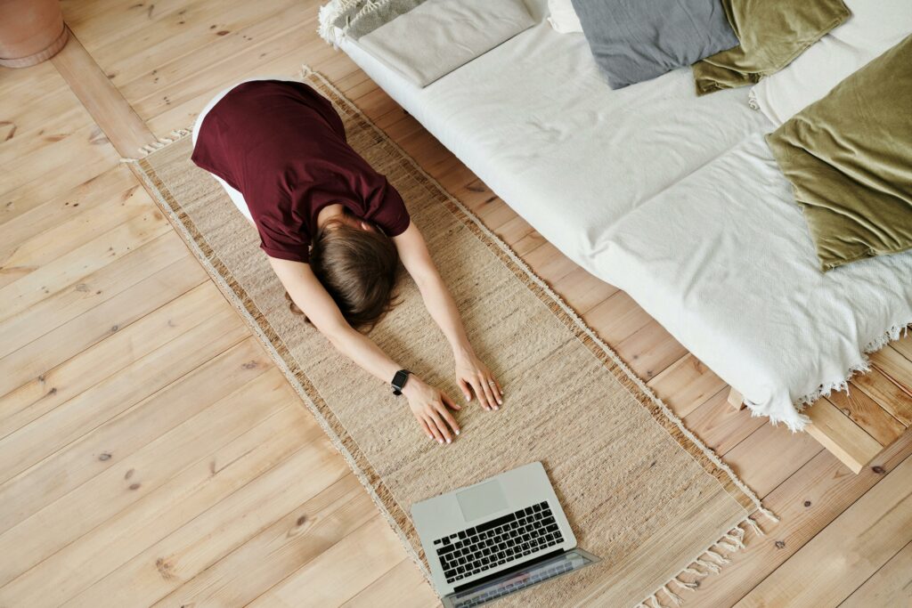 Posture de Yoga Prénatal Relaxation pour Femmes Enceintes